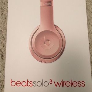 Beats solo 3 wireless Bluetooth, rose gold